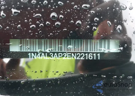 2014 Nissan Altima 2.5 S z USA, uszkodzony, nr VIN 1N4AL3AP2EN221611